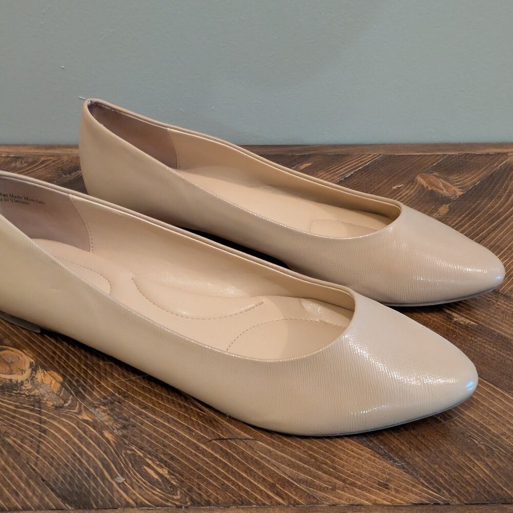 Kelly and Katie Womens Nude Flat Size 10